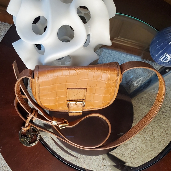 Michael Kors Leather Crocodile Print Saddle Bag - Picture 7 of 16